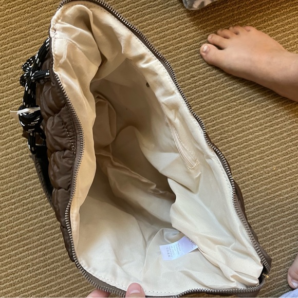 Brown puffy two chic purse - Picture 2 of 5